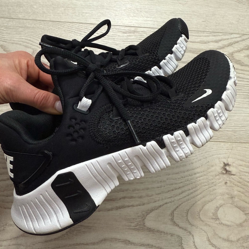Nike Free Metcon 4 Black and Volt Women's Shoes